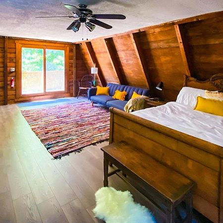 Hikers Haven, A Cozy Cabin Loft Above Bashakill Wildlife Refuge Villa Wurtsboro Екстериор снимка